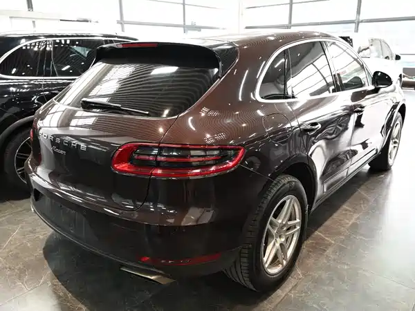 Porsche Macan 2016