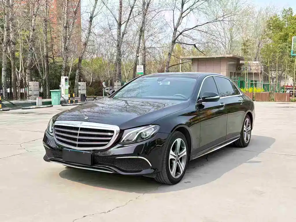 Mercedes-Benz E-Class 2019 — фото 1