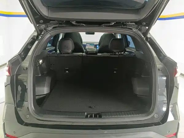 Geely Galaxy L7 2023