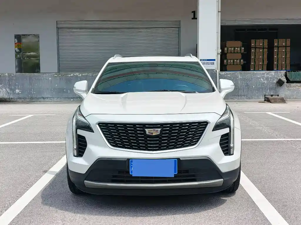 Cadillac XT4 2019 — фото 2