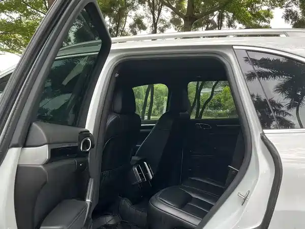 Porsche Cayenne 2015