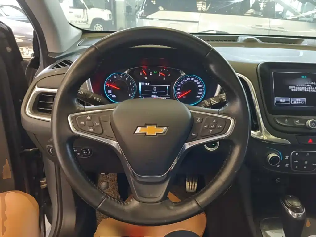 Chevrolet Equinox 2017 — фото 11