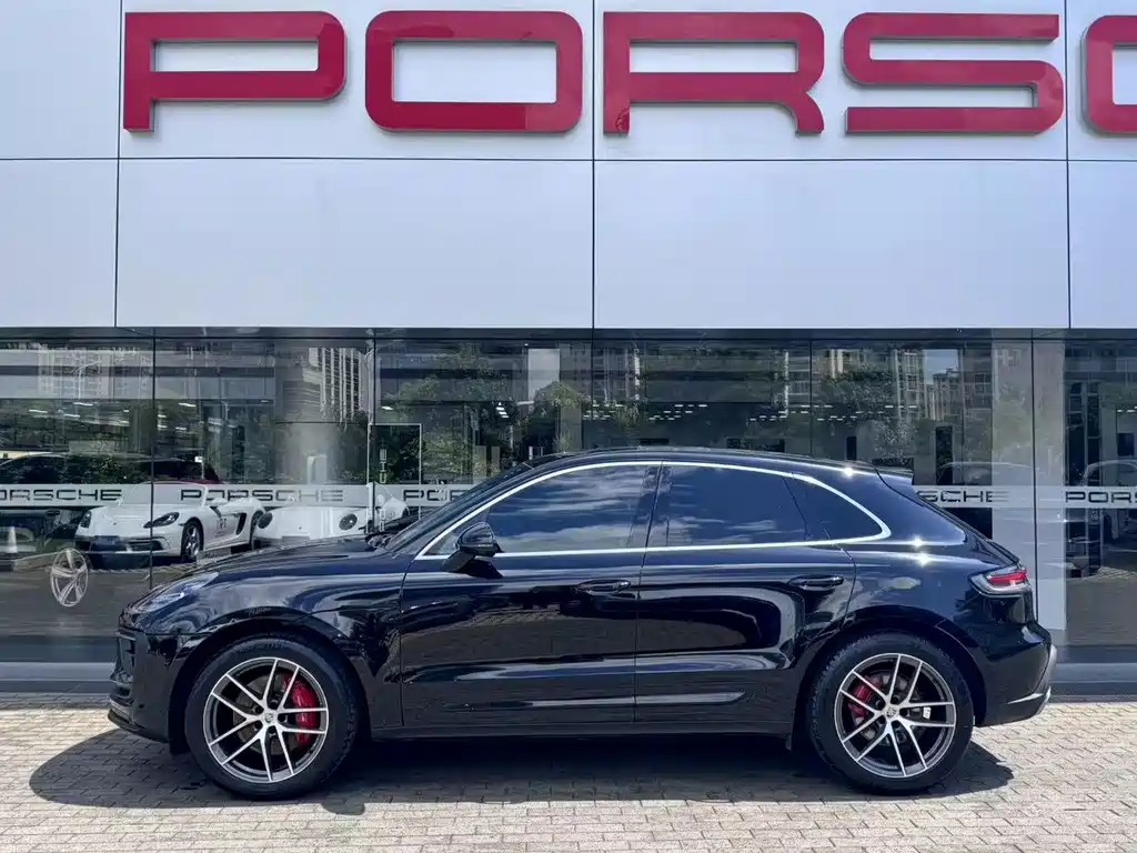 Porsche Macan 2023 — фото 2