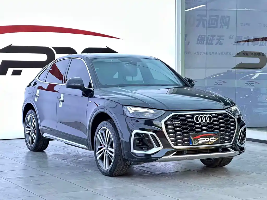 Audi Q5L Sportback 2022 — фото 3