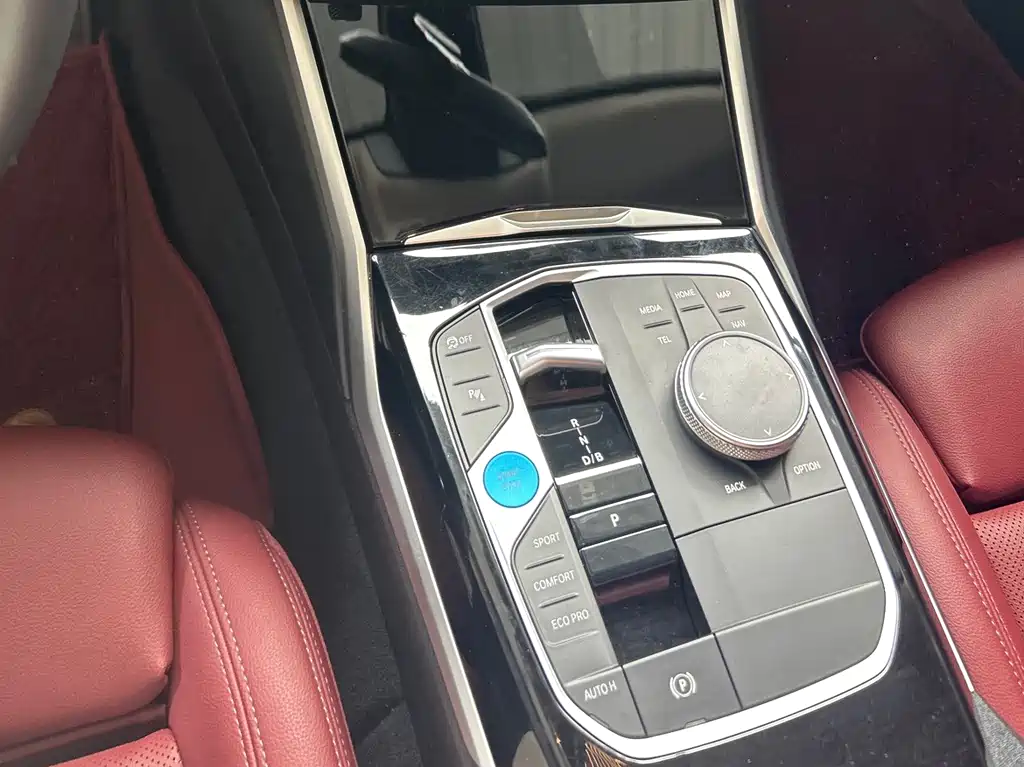 BMW i3 2023 — фото 8