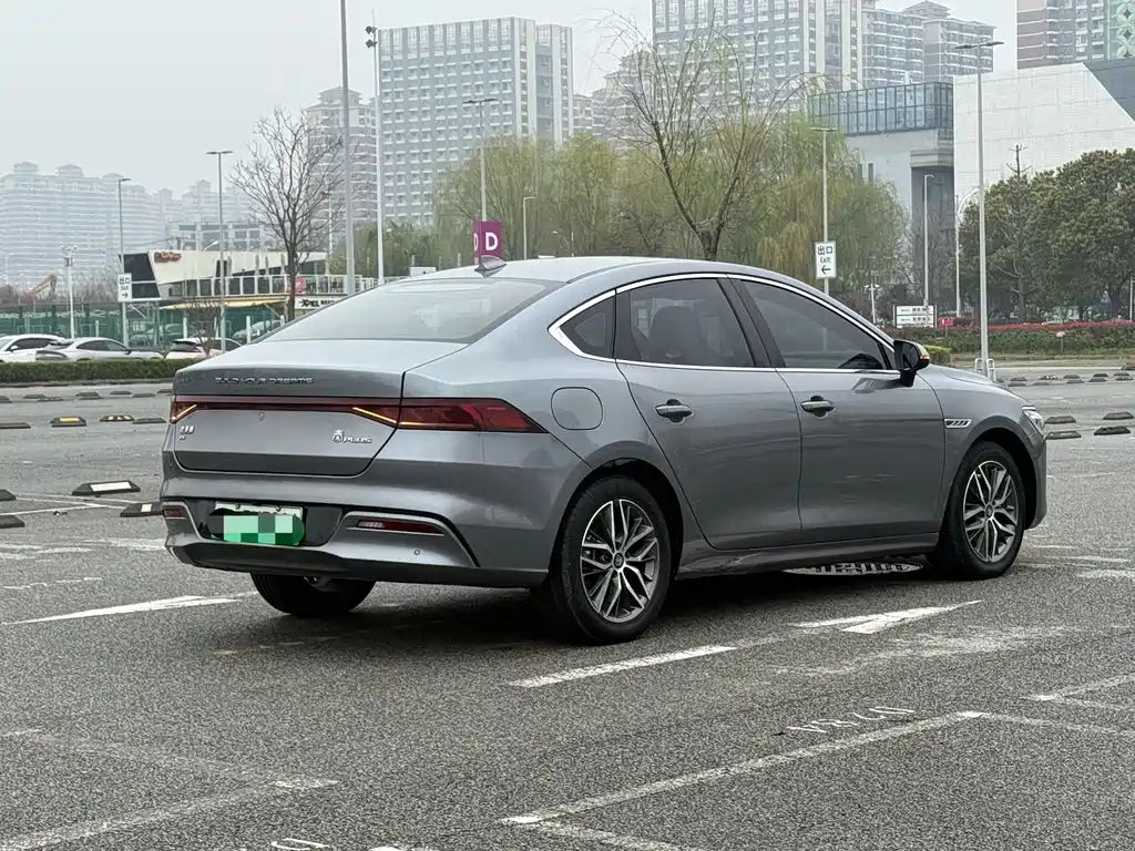 BYD Qin PLUS 2022 — фото 9