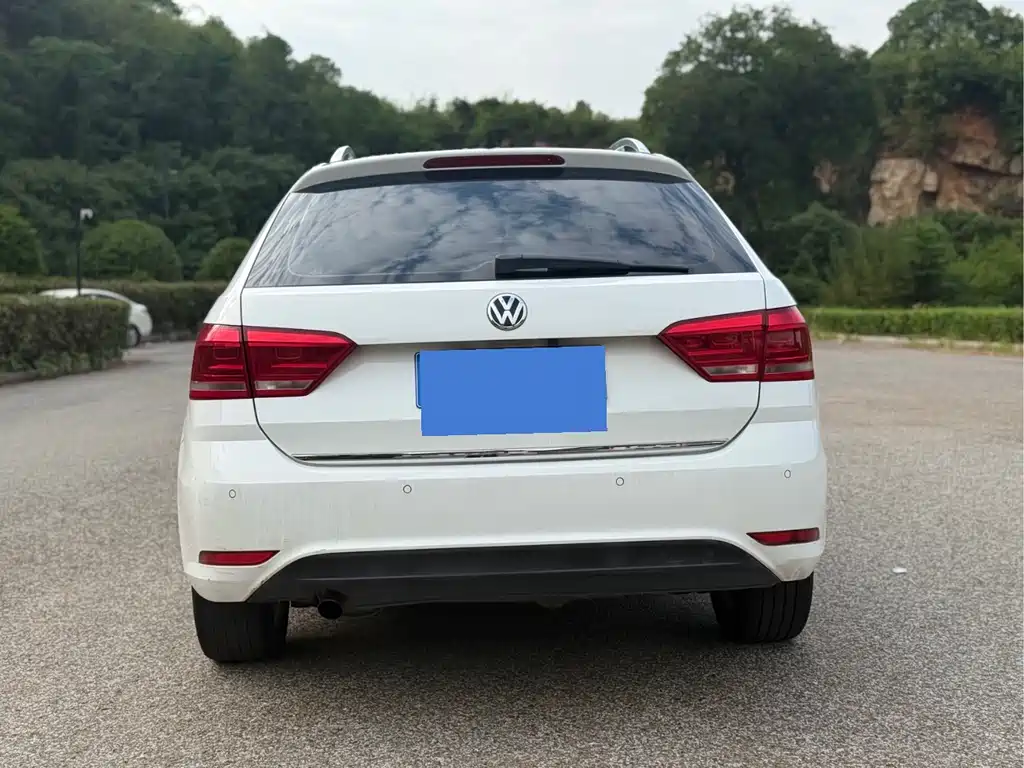 Volkswagen Gran Lavida 2017 — фото 4