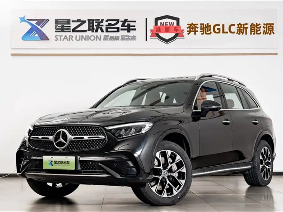 Mercedes-Benz GLC EV 2025 — фото 1