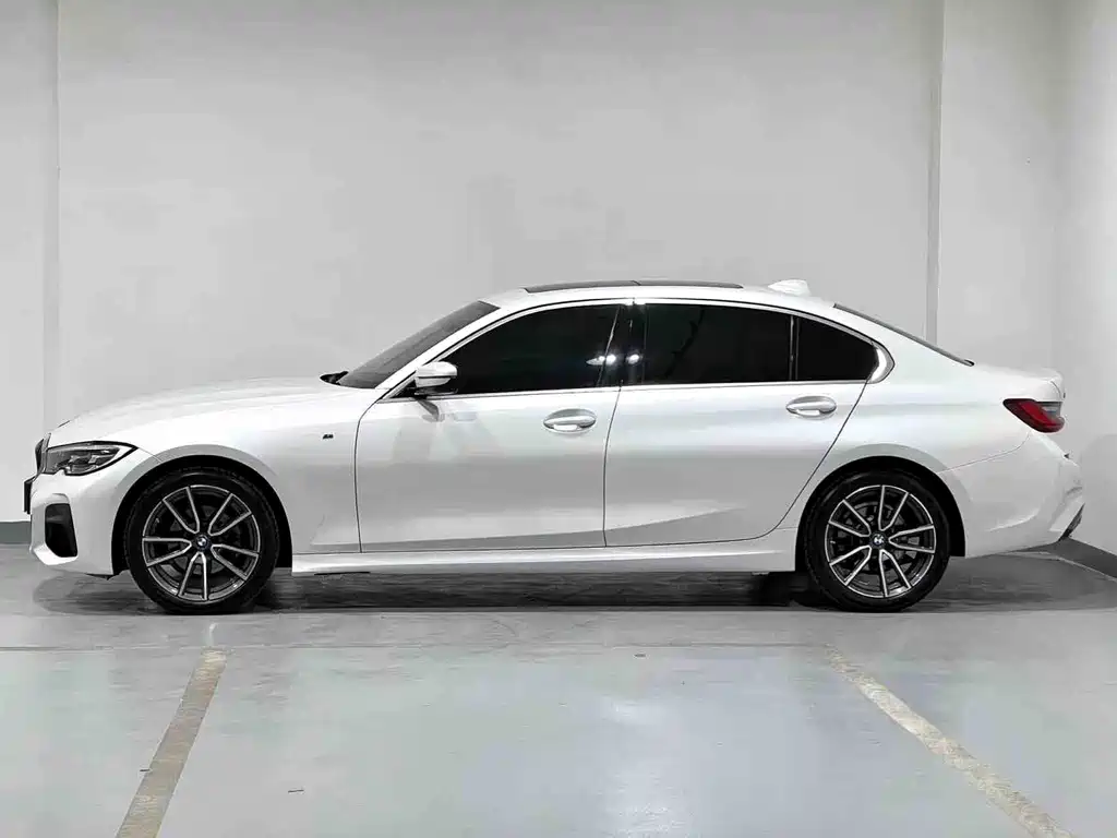 BMW 3 Series 2021