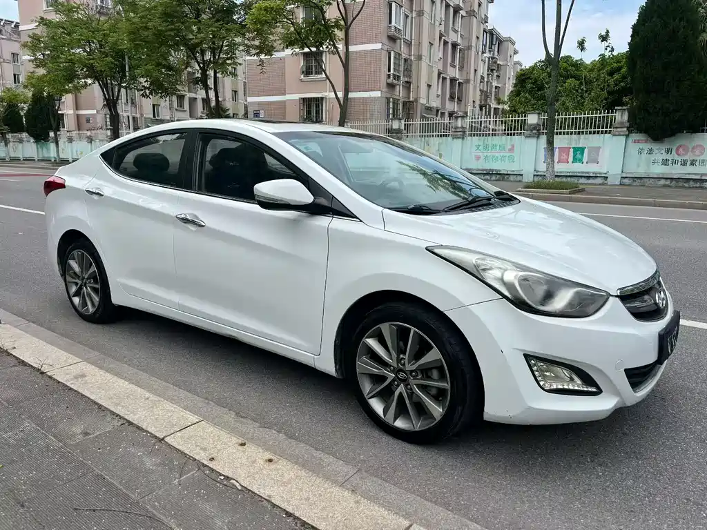 Hyundai Elantra Langdong 2016 — фото 3