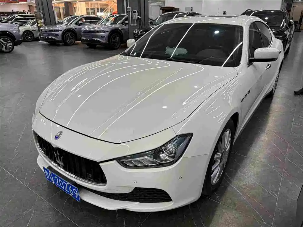 Maserati Ghibli 2015 — фото 1
