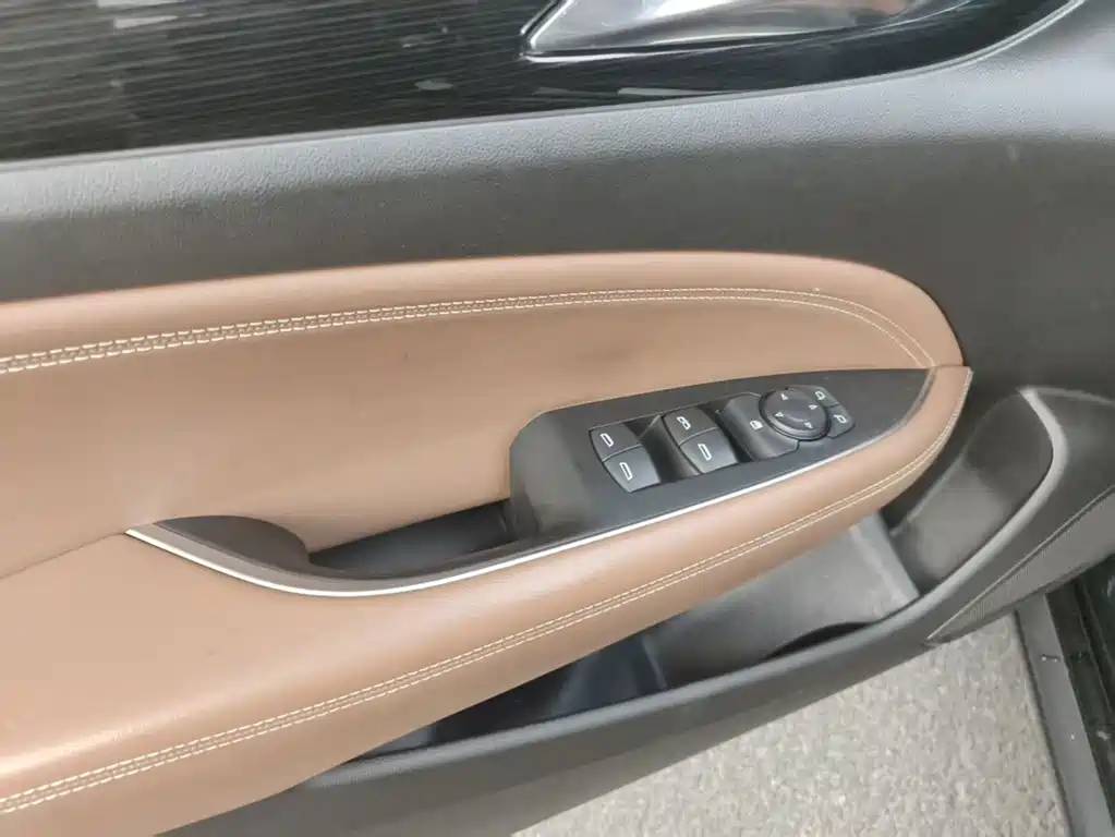 Buick Regal 2019 — фото 10