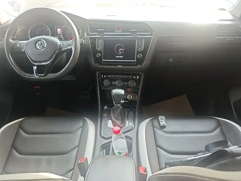 Volkswagen Tiguan L 2017 — фото 13