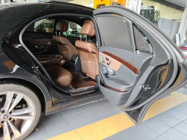 Mercedes-Benz S-Class 2021