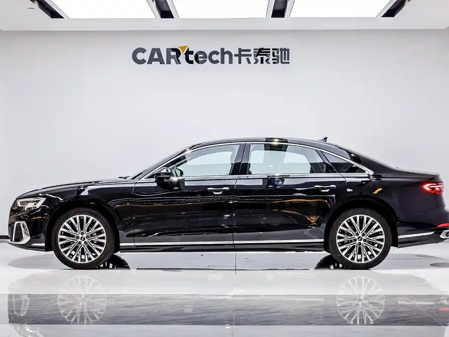 Audi A8 2024
