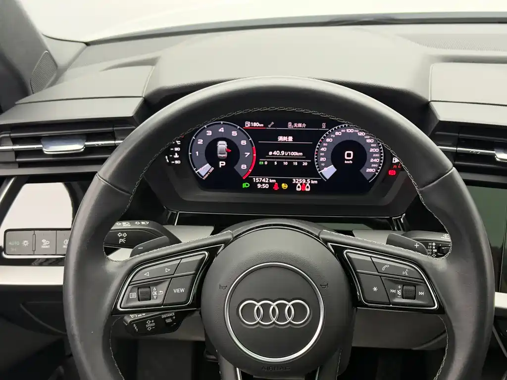 Audi A3 2023 — фото 14