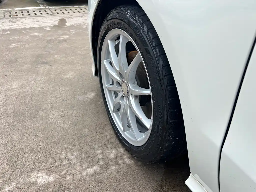 Mercedes-Benz B-Class 2015