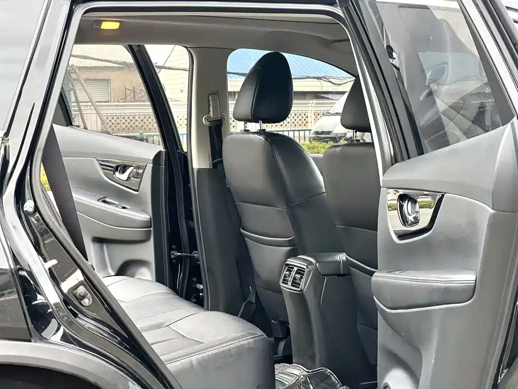 Nissan X-Trail 2019 — фото 11