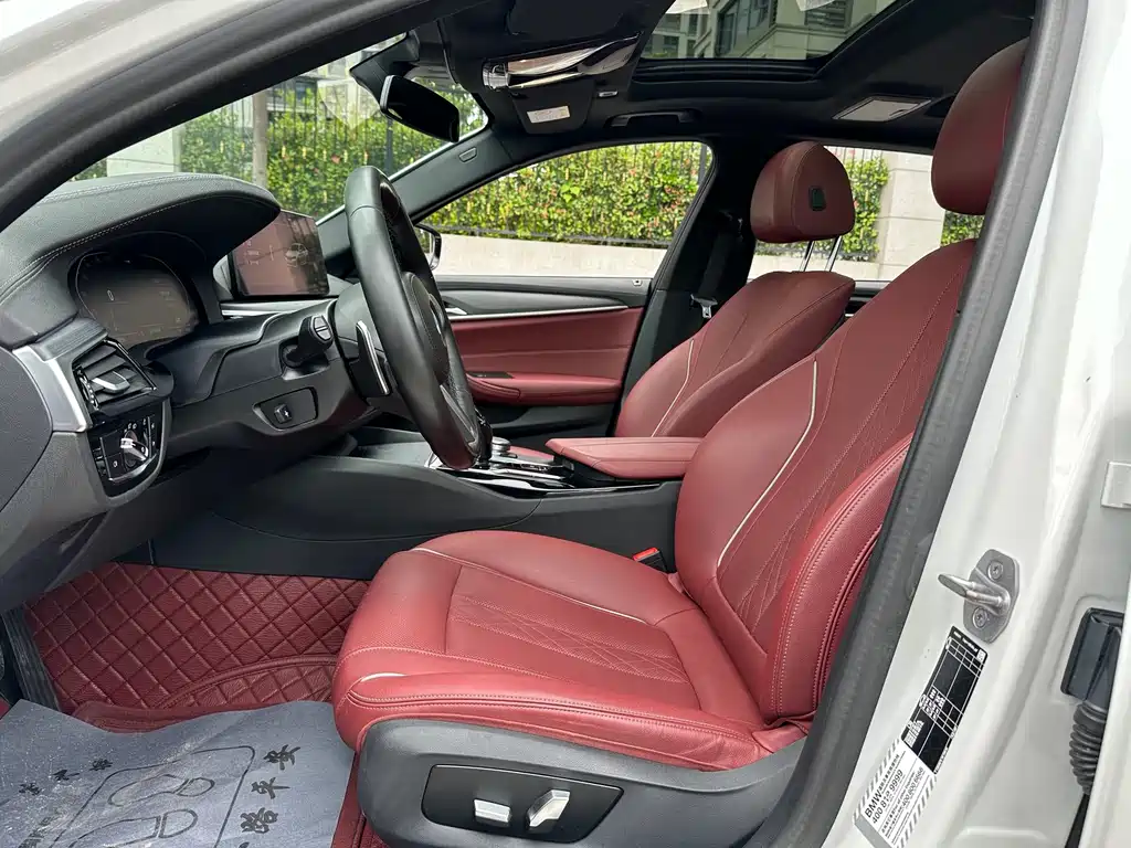 BMW 5 Series 2022