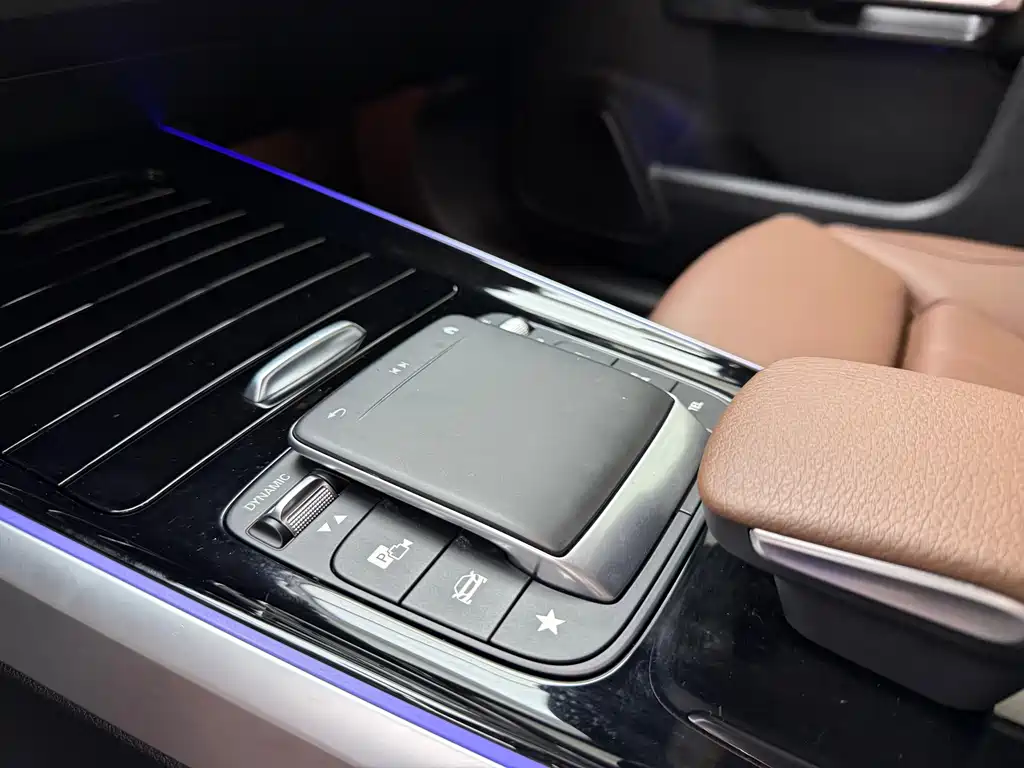 Mercedes-Benz GLB 2022 — фото 13
