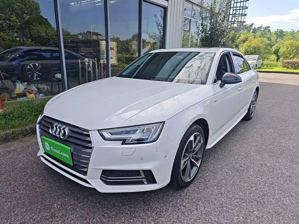 Audi A4L 2018