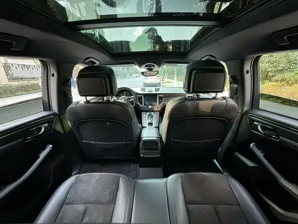 Porsche Macan 2016