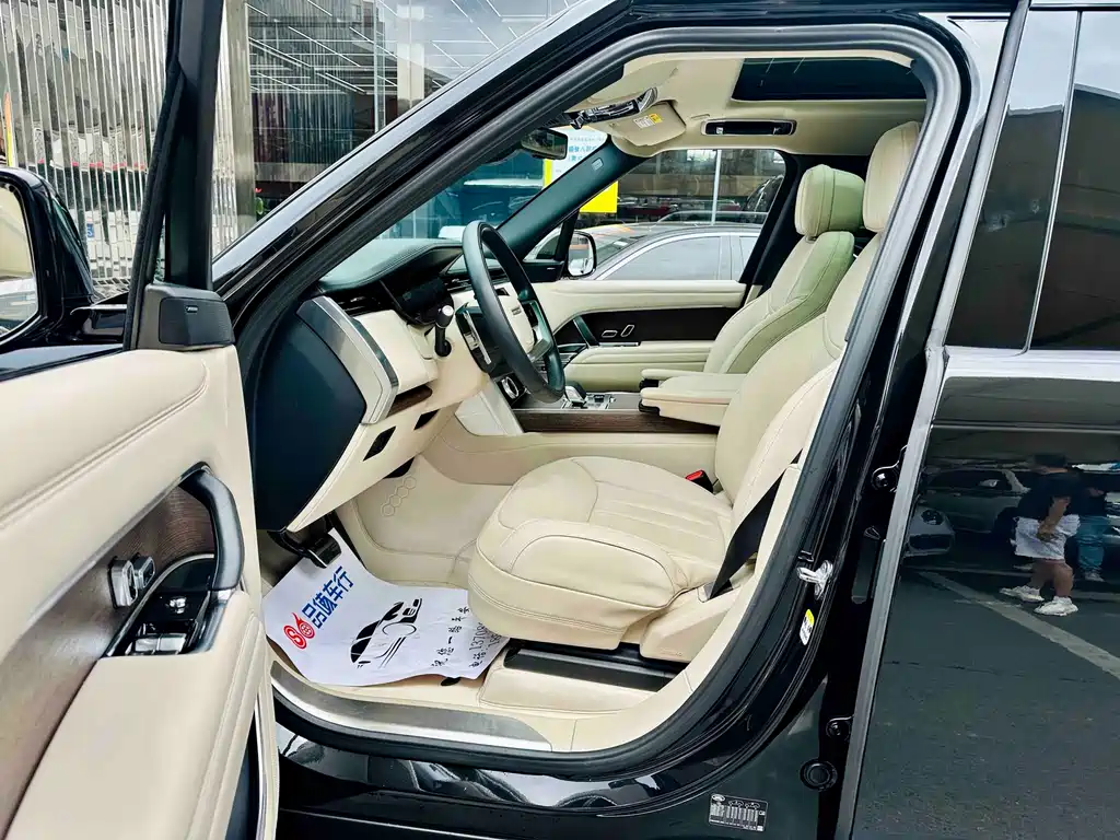 Land Rover Range Rover 2023