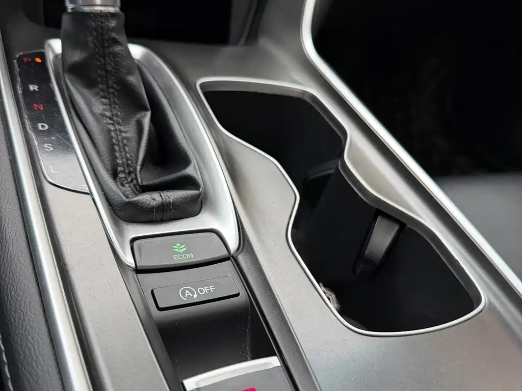 Honda Accord 2020 — фото 20
