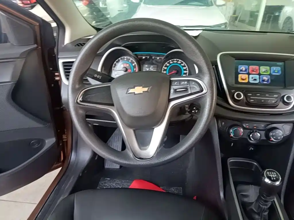 Chevrolet Cavalier 2019 — фото 11