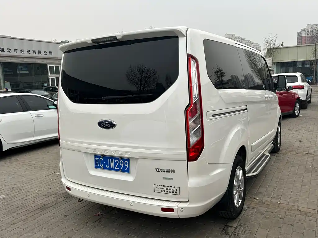 Ford Tourneo 2021 — фото 15
