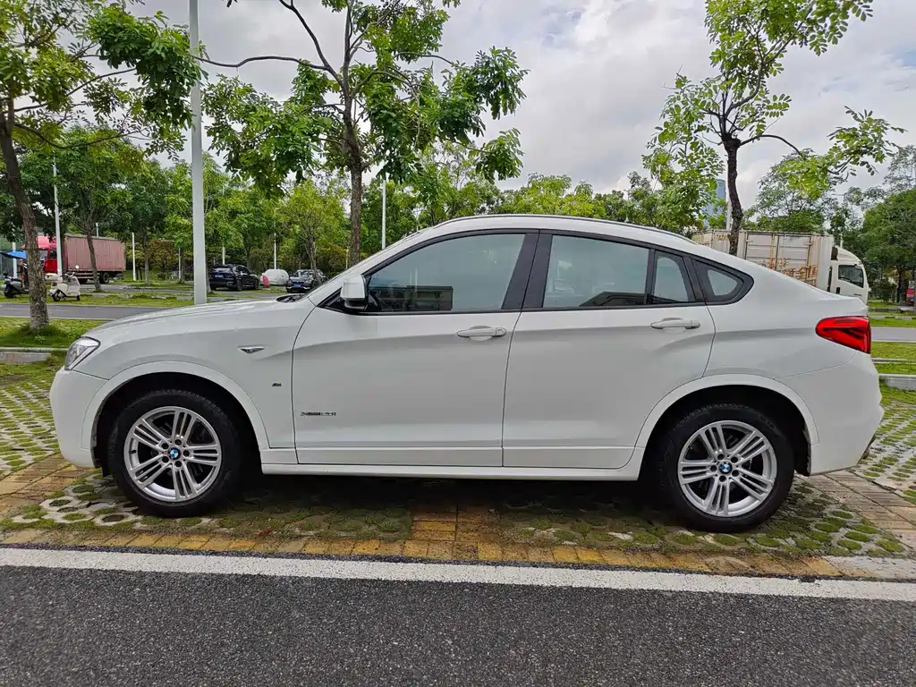 BMW X4 2017 — фото 9