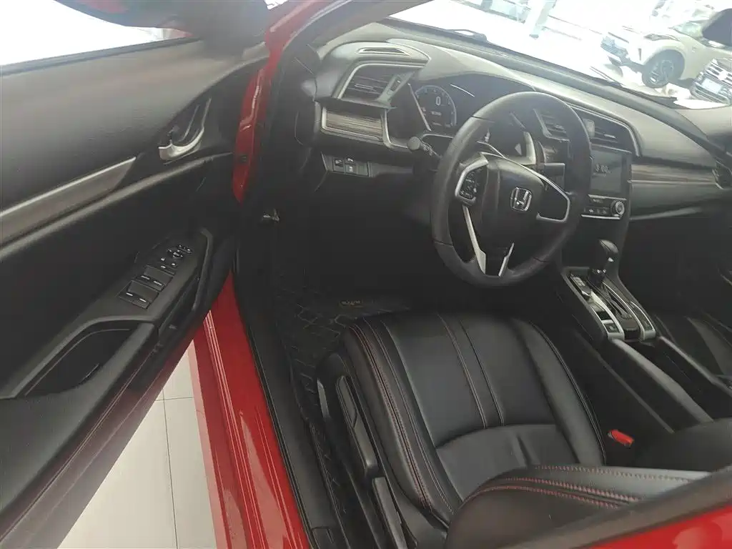 Honda Civic 2020 — фото 12