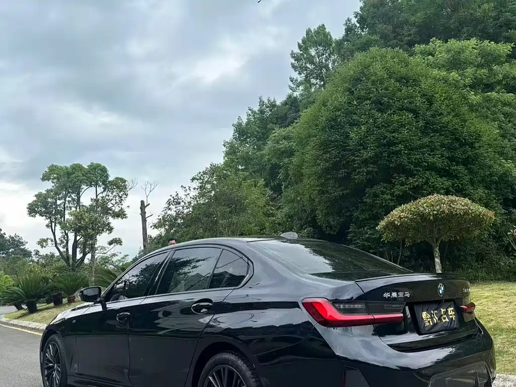 BMW 3 Series 2024