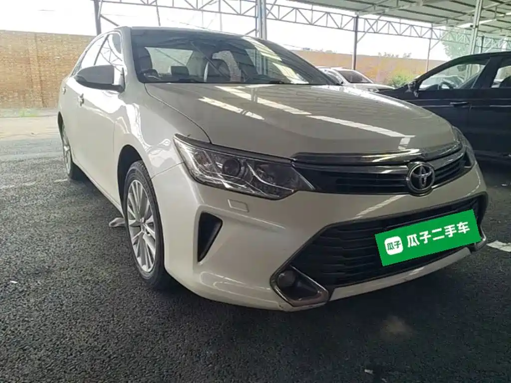 Toyota Camry 2016 — фото 6