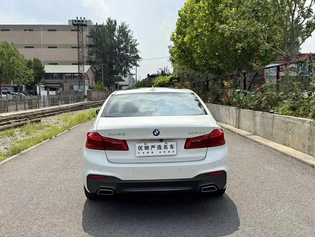 BMW 5 Series 2020 — фото 17