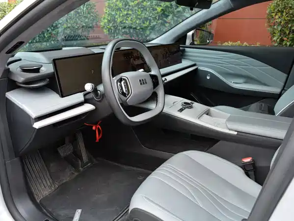 Geely Galaxy E8 2025