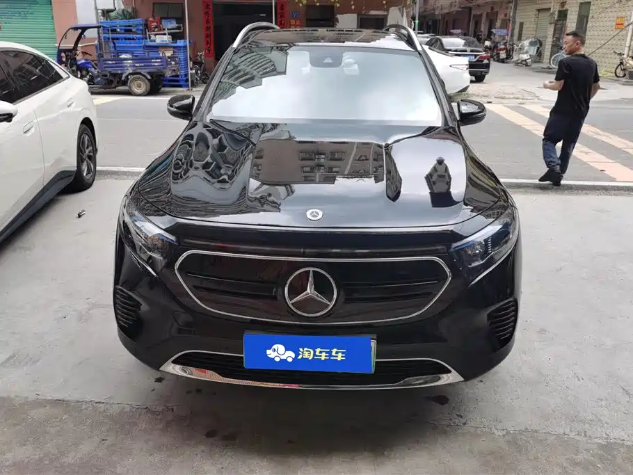 Mercedes-Benz EQB 2023