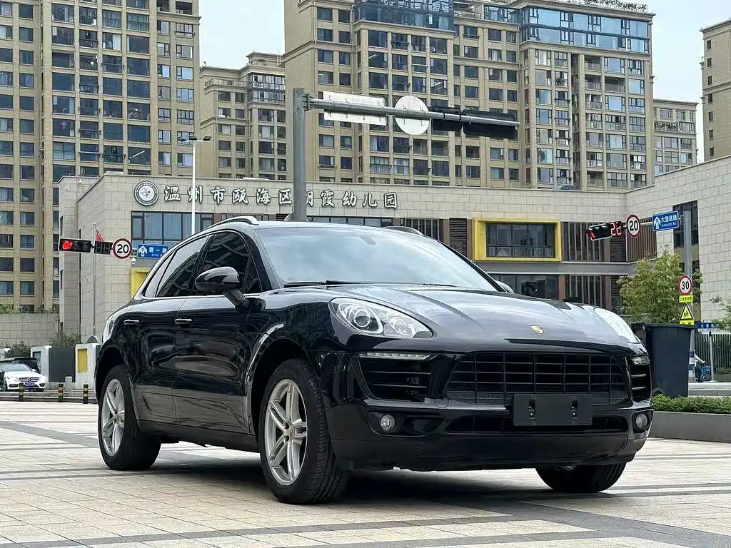 Porsche Macan 2016 — фото 3