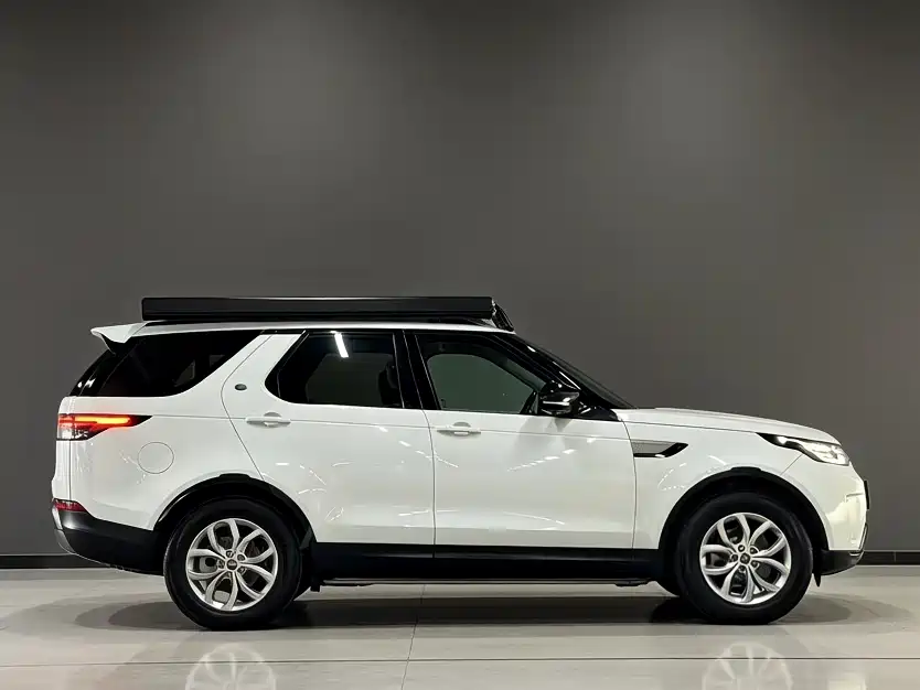 Land Rover Discovery 2019 — фото 3