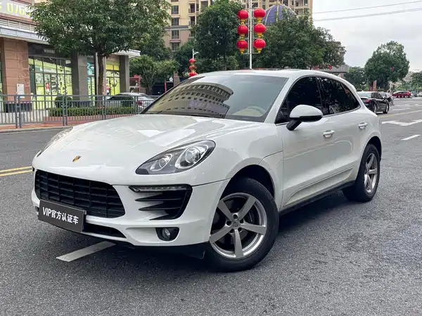 Porsche Macan 2015