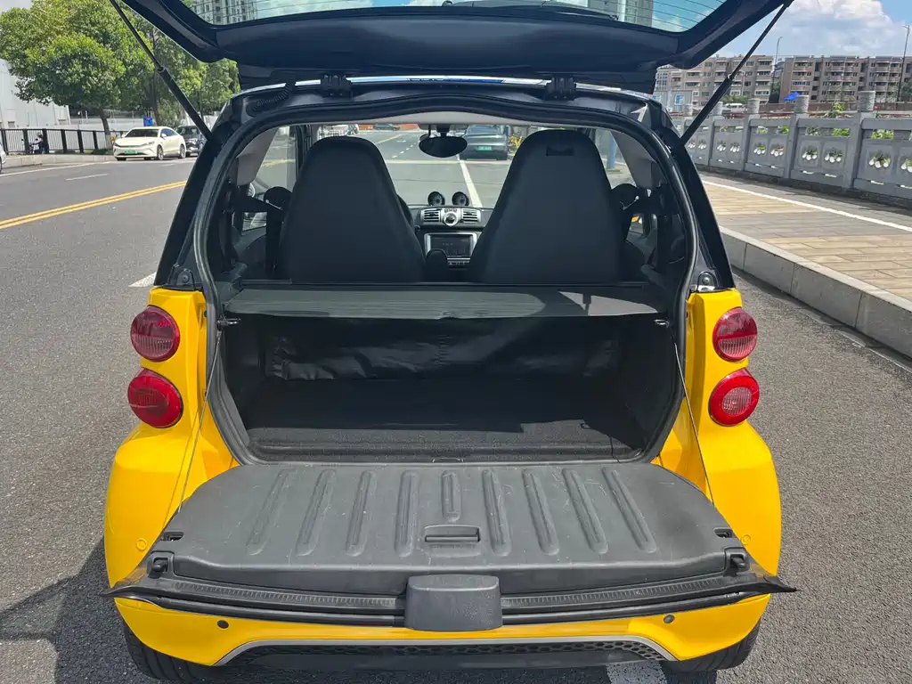 smart Fortwo 2015 — фото 10