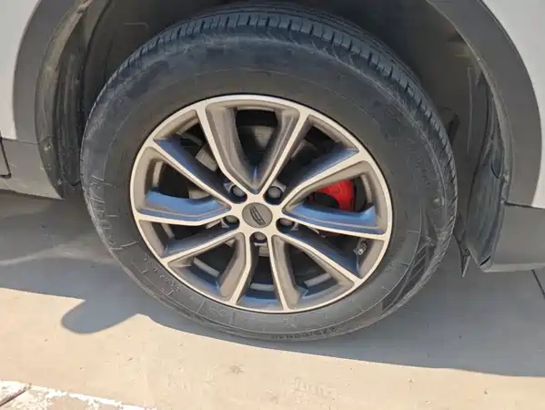 Geely Boyue 2021