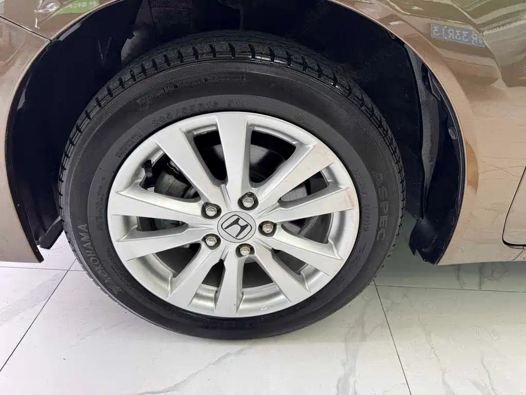 Honda Civic 2015 — фото 22