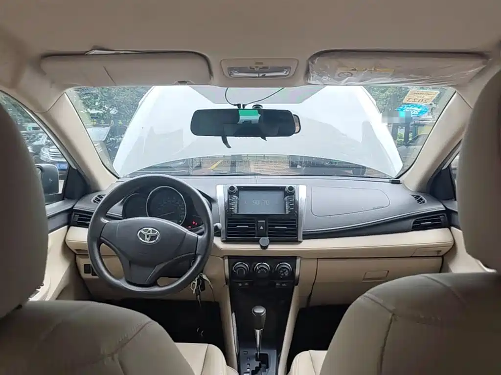 Toyota Vios 2015 — фото 18