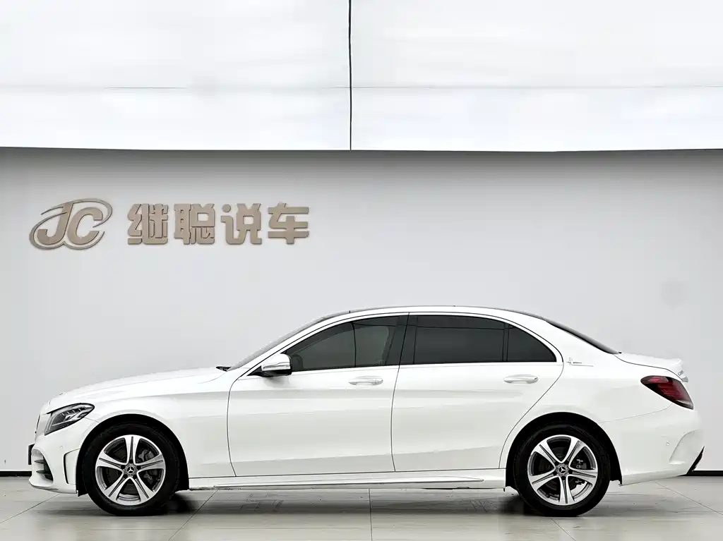 Mercedes-Benz C-Class 2020 — фото 2