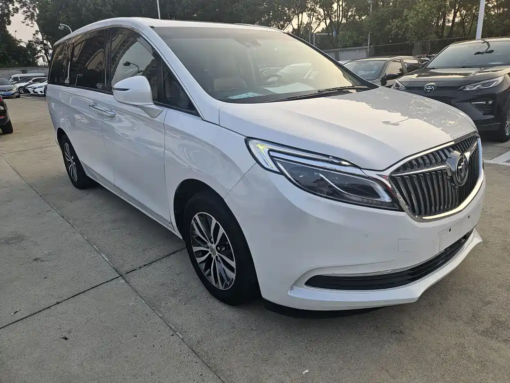 Buick GL8 2018