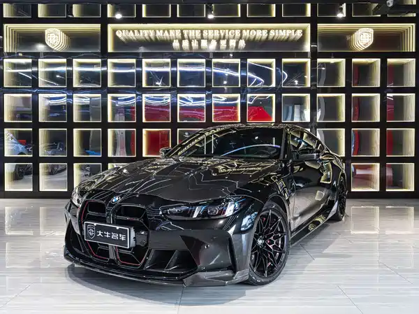 BMW M4 2025