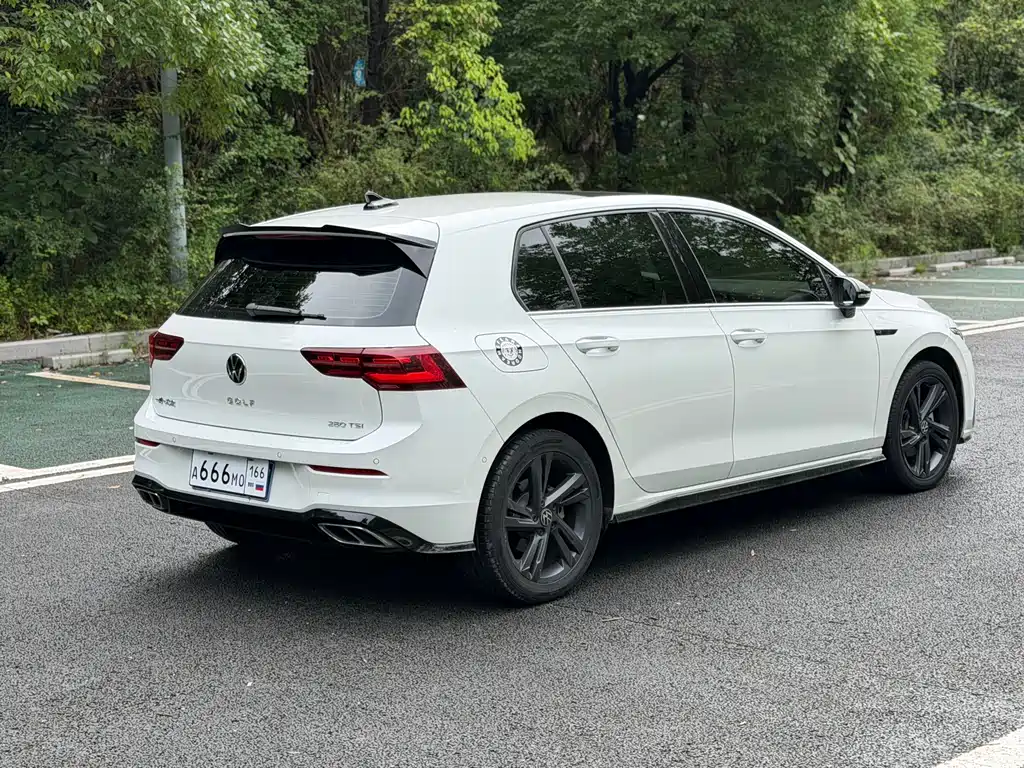 Volkswagen Golf 2022