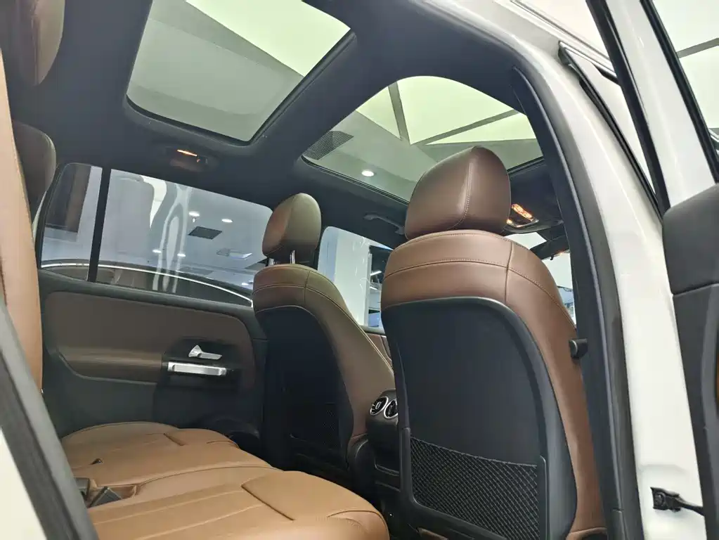 Mercedes-Benz GLB 2020 — фото 10
