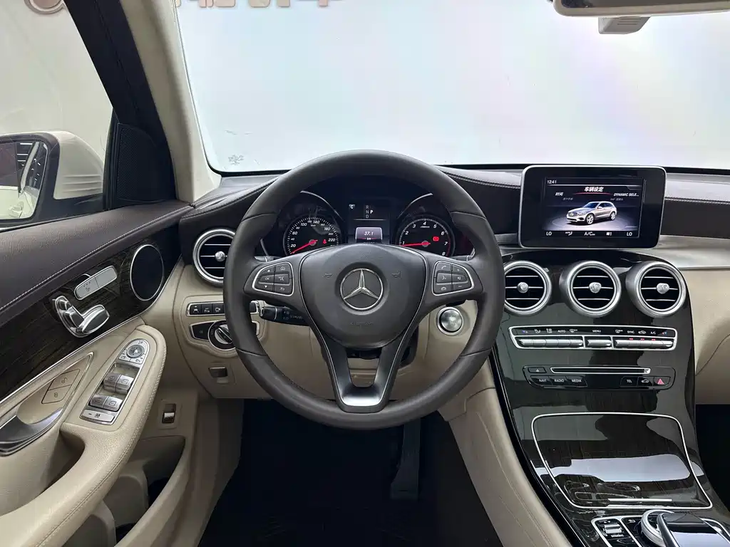 Mercedes-Benz GLC 2017